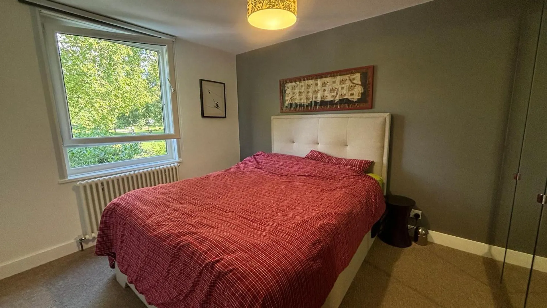 Contemporary Flat W Private Patio London Fields Apartment